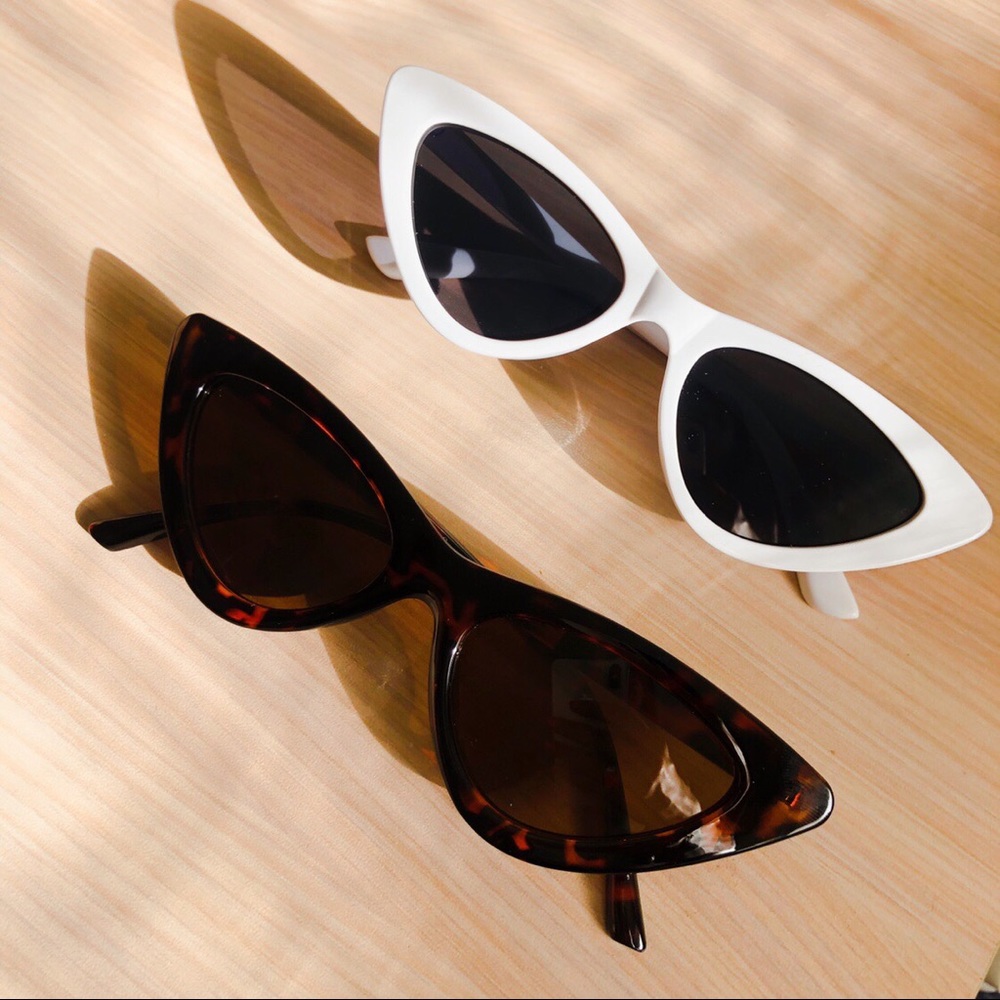 Tortoiseshell Triangle Sunnies 😎 - Picture 3 of 4